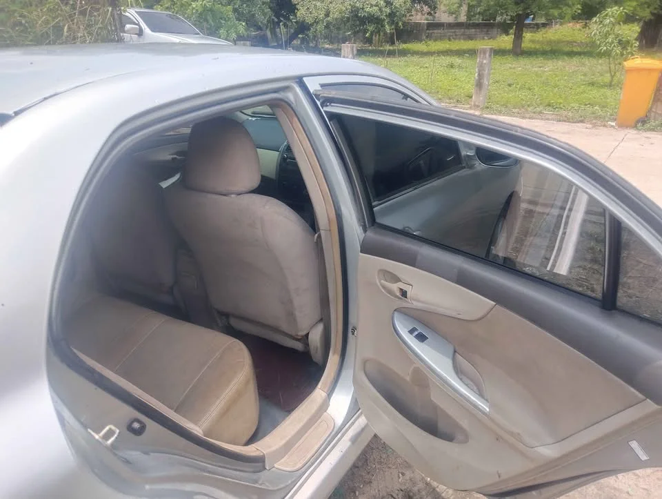 2009 Toyota Corolla Altis X (E140) 3