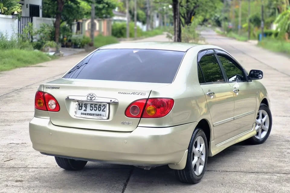 2002 Toyota Corolla Altis IX (E120) 3