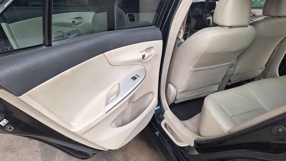 2014 Toyota Corolla Altis X (E140) 2