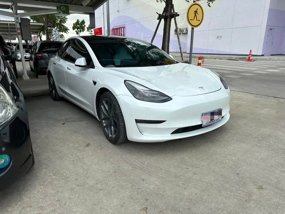 2021 Tesla Model 3 2