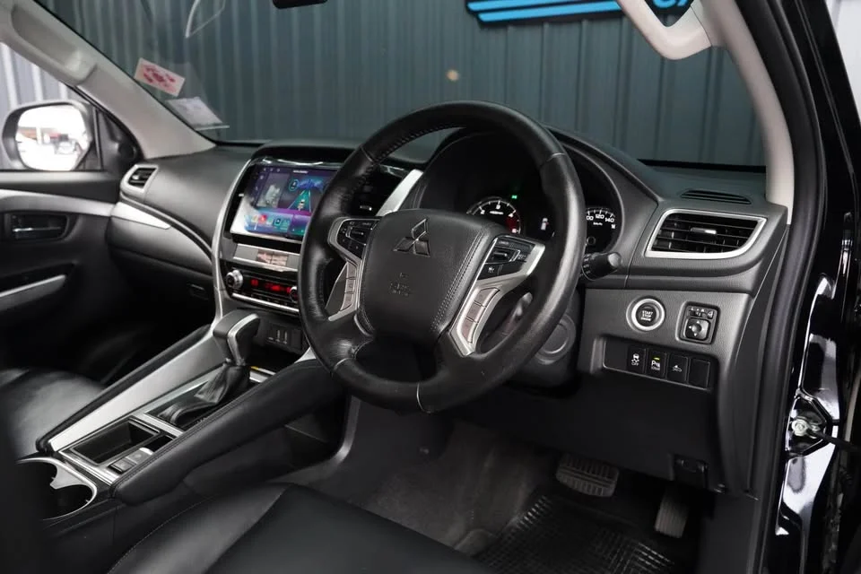 2023 Mitsubishi Pajero Sport III 2