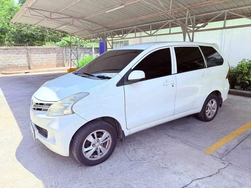 2012 Toyota Avanza II 2