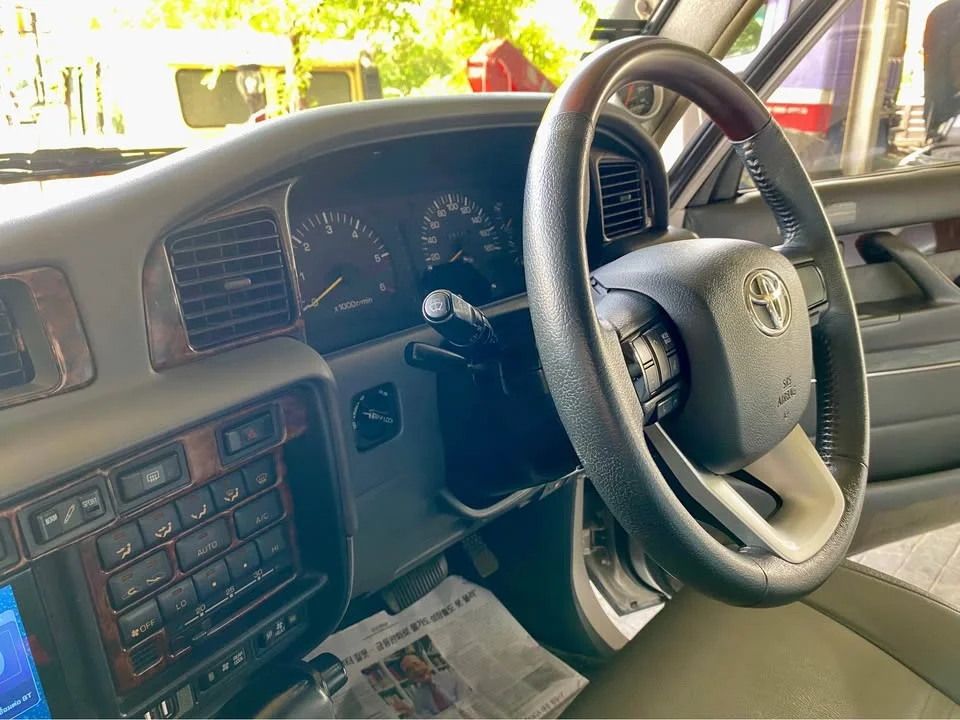 2001 Toyota Land Cruiser J80 2