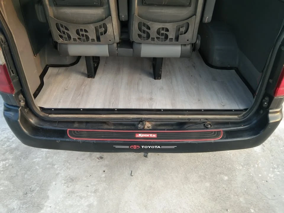 2004 Toyota Commuter IV (H100) 2