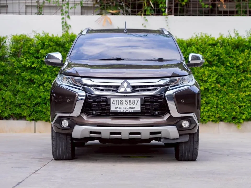 2015 Mitsubishi Pajero Sport III 2