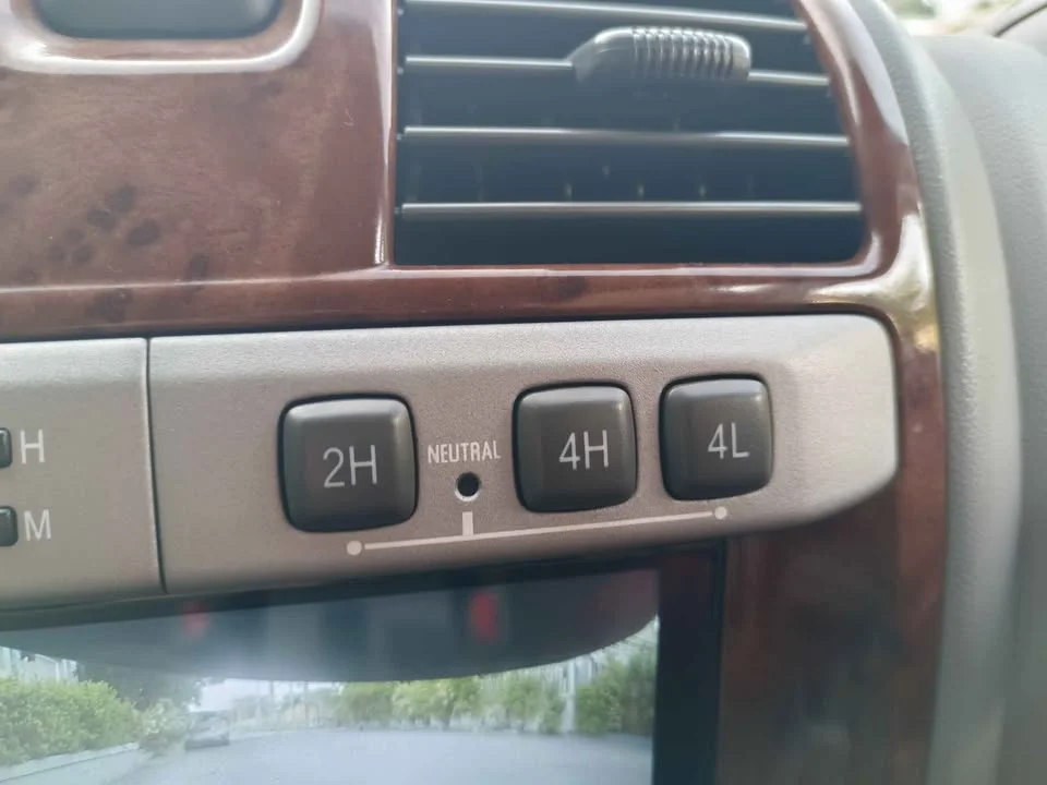 2004 Isuzu  TR Adventure Master II 2
