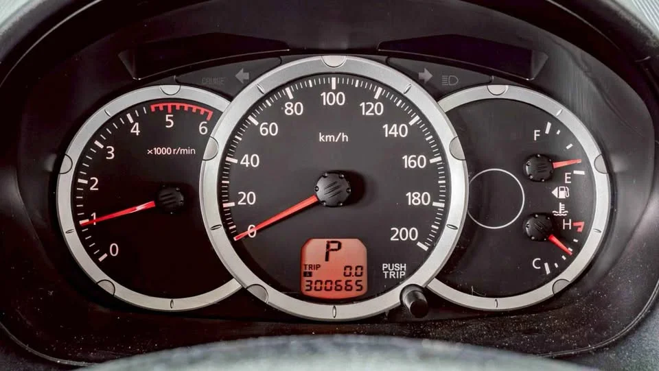 2011 Mitsubishi Pajero Sport II 2