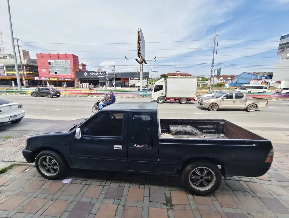 1992 Isuzu Faster Dragon Eyes III 2