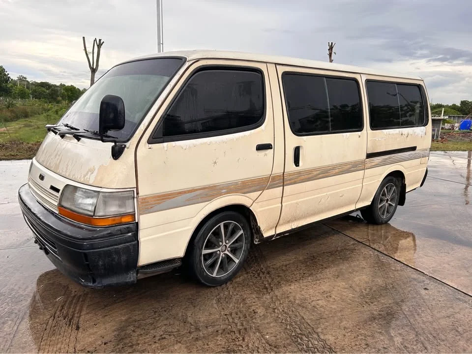 1992 Toyota Commuter IV (H100) 2