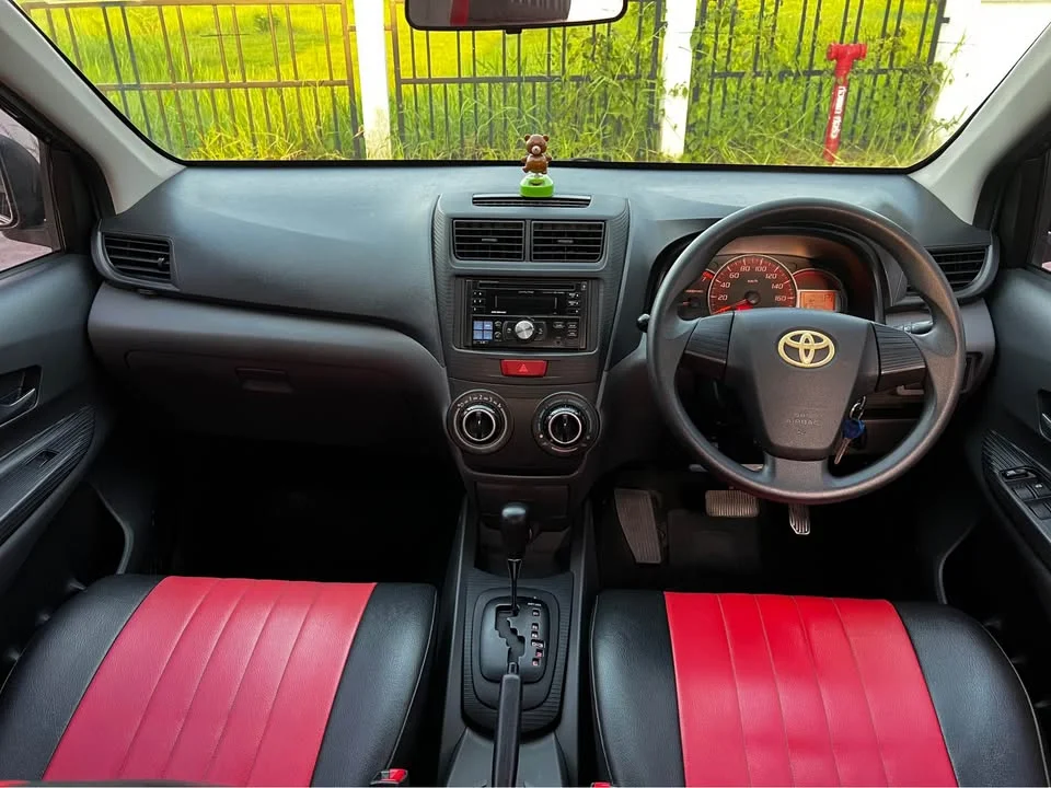 2556 Toyota Avanza II 3
