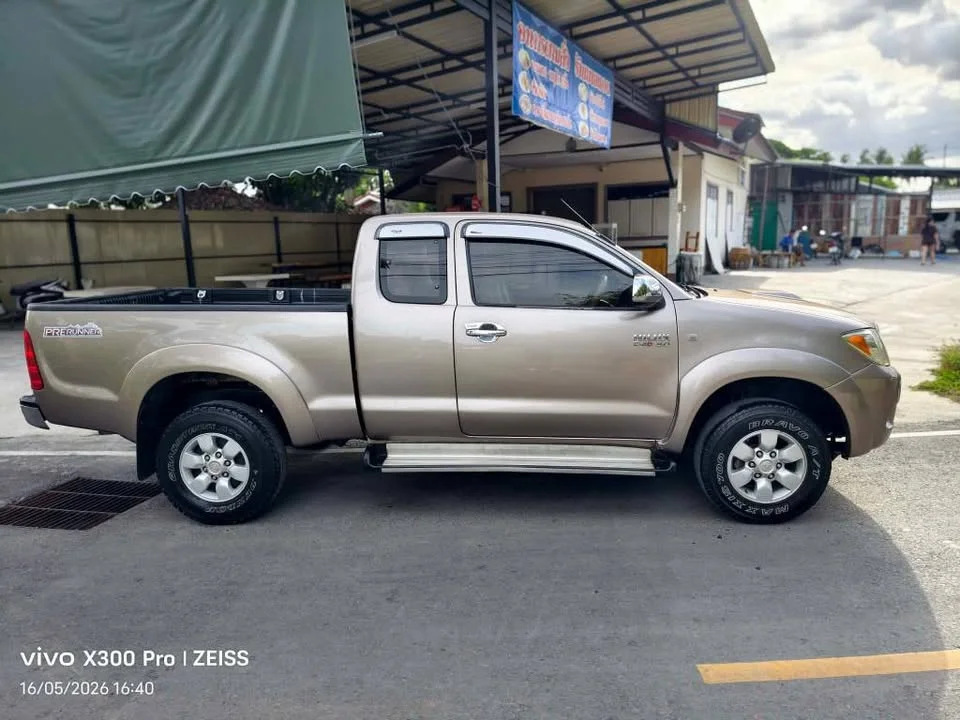 2006 Toyota Hilux VII 2