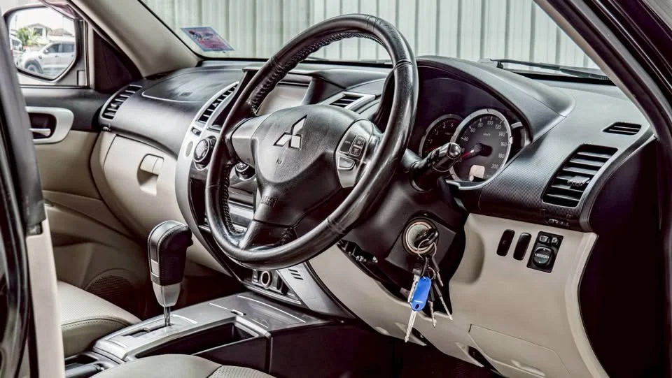 2011 Mitsubishi Pajero Sport II 3