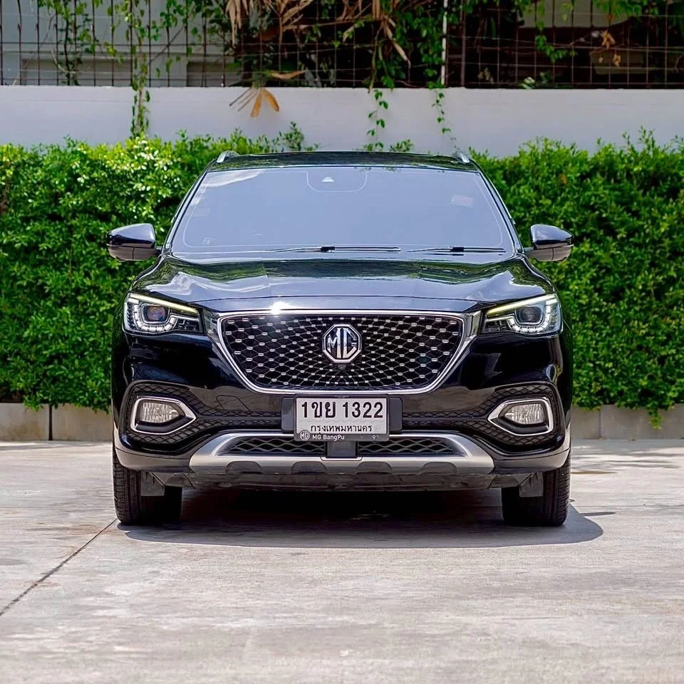 2021 MG HS 3
