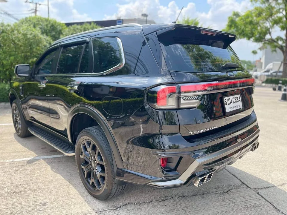 2022 Ford Everest III 2