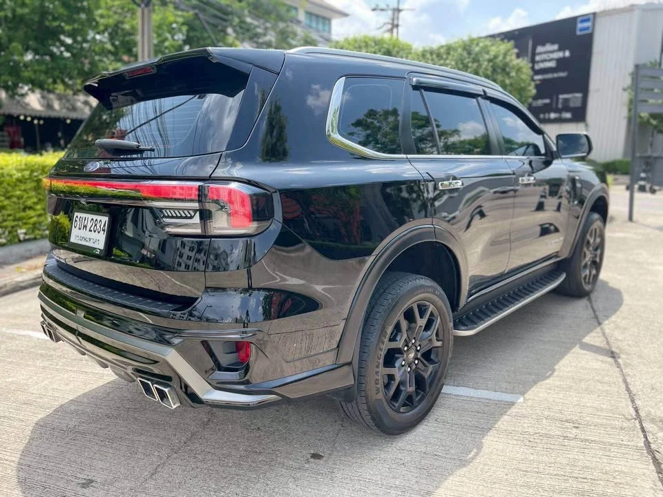 2022 Ford Everest III 3