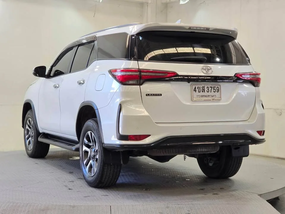 2023 Toyota Fortuner II 2