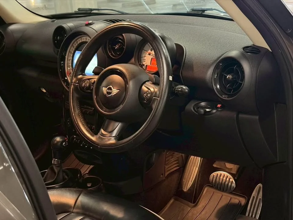 2012 Mini Countryman I 3