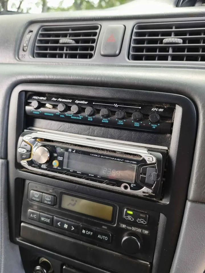 1997 Toyota Camry IV (XV20) 3