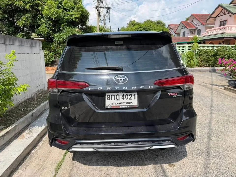 2019 Toyota Fortuner II 2