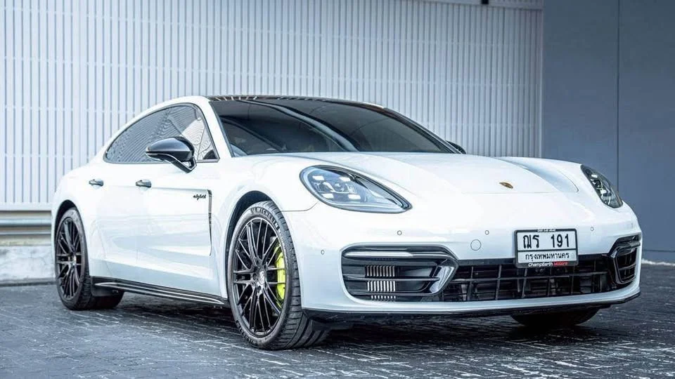 2021 Porsche Panamera II 3