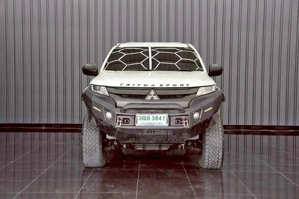 2022 Mitsubishi Triton V 3