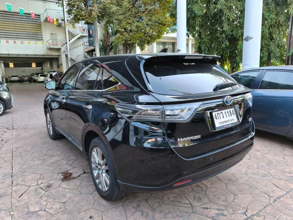 2014 Toyota Harrier III 3
