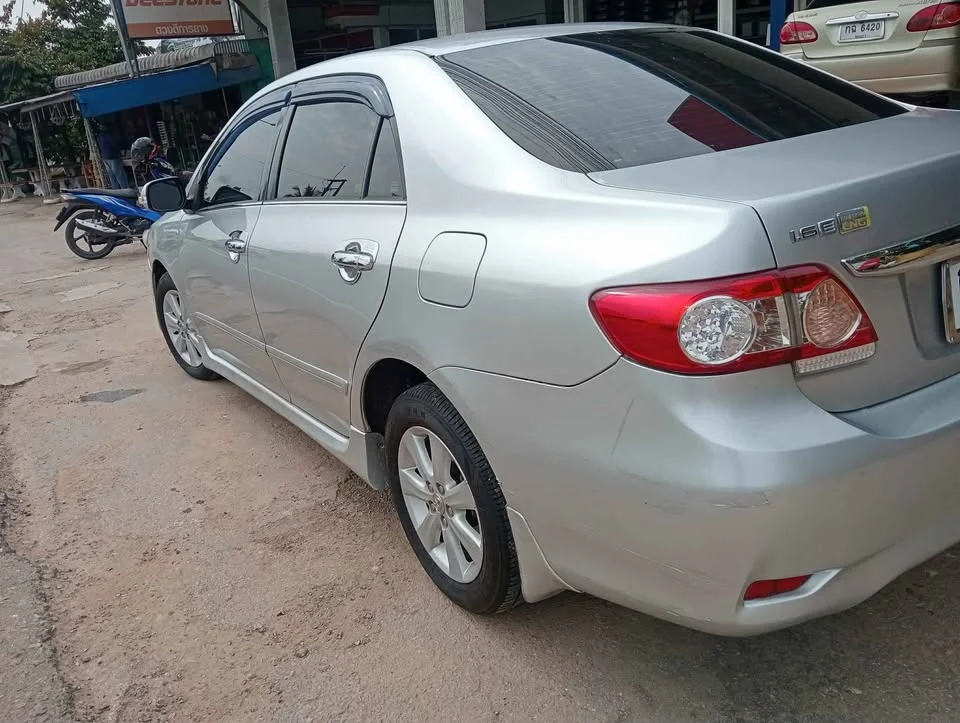 2011 Toyota Corolla Altis X (E140) 2