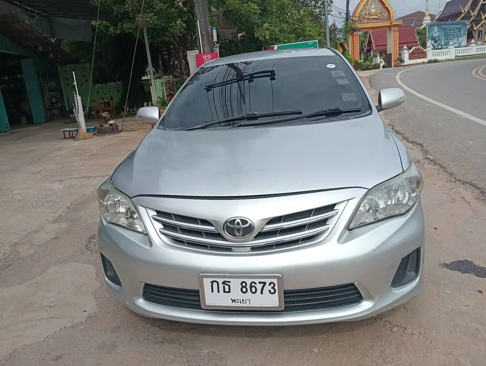 2011 Toyota Corolla Altis X (E140) 3