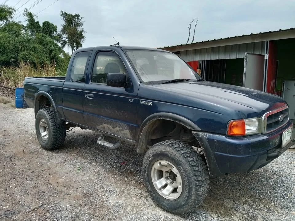 2002 Ford Ranger I 3