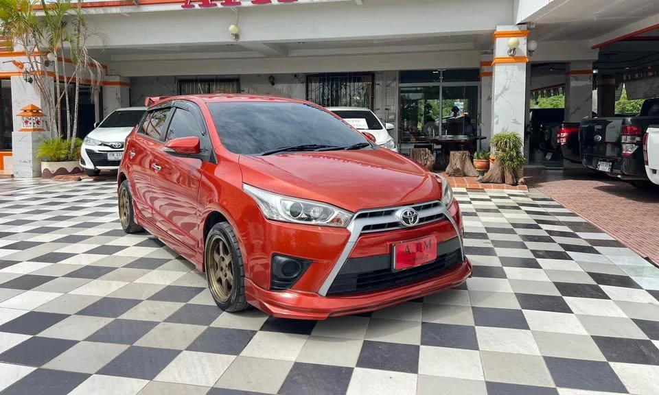 2015 Toyota Yaris III 3