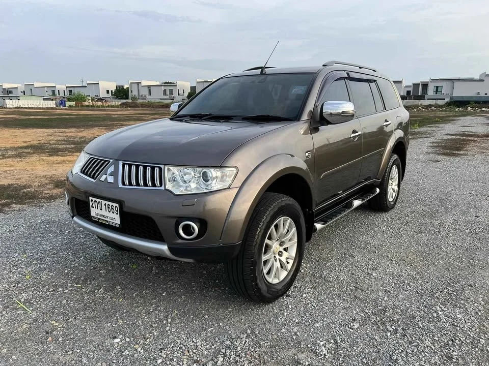 2013 Mitsubishi Pajero Sport II 3
