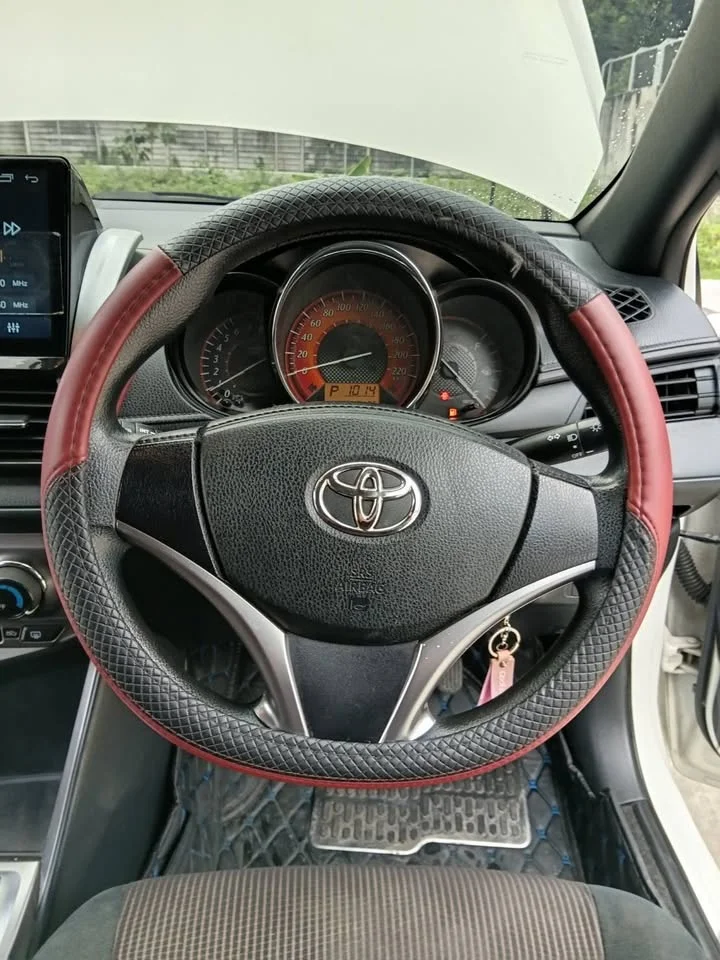 2014 Toyota Yaris III 2