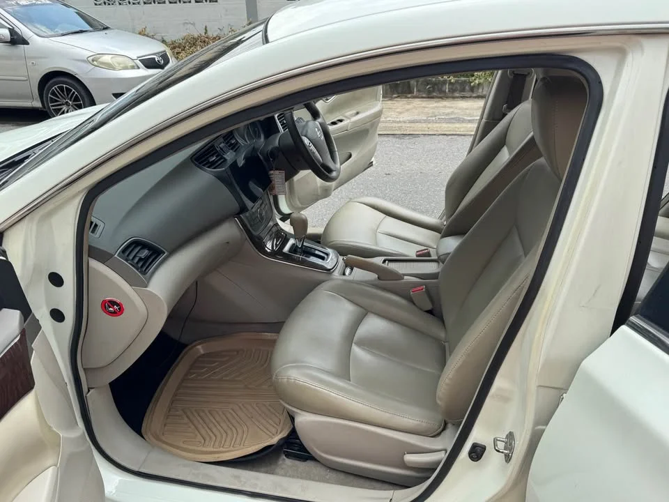 2013 Nissan Sylphy III (B17) 2