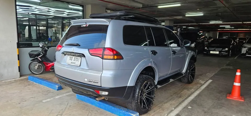 2009 Mitsubishi Pajero Sport II 3