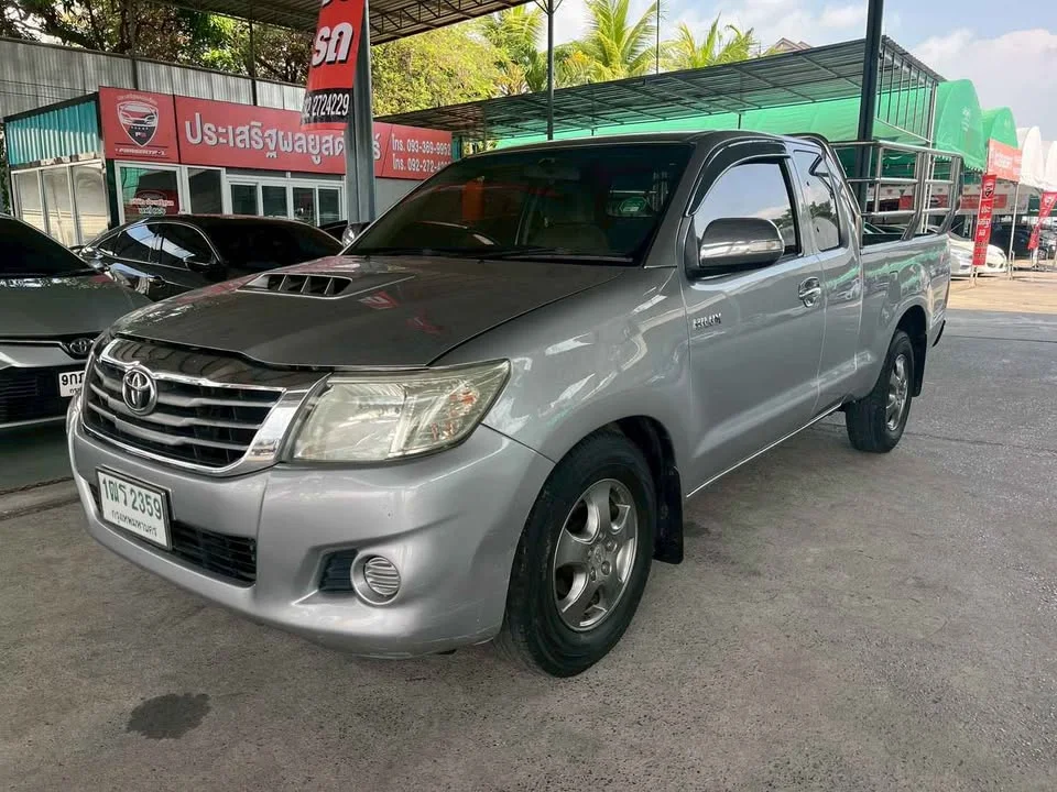 2015 Toyota Hilux VII 2
