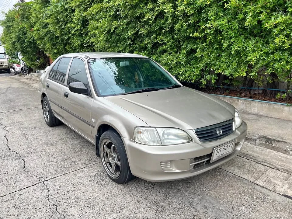 2010 Honda City III 2