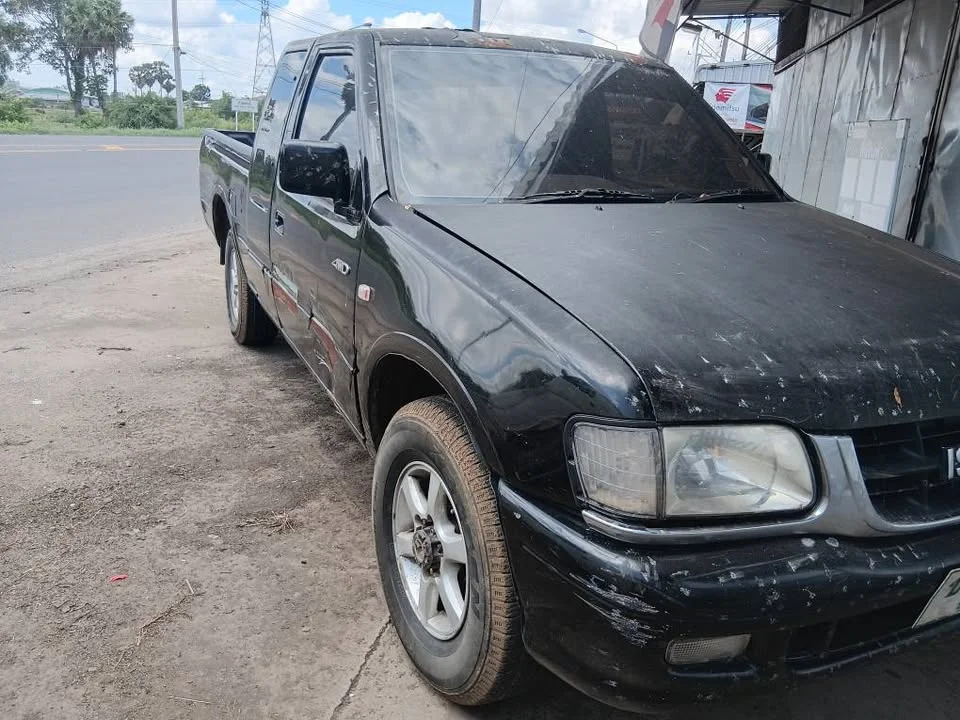 2003 Isuzu Faster Dragon Eyes III 2