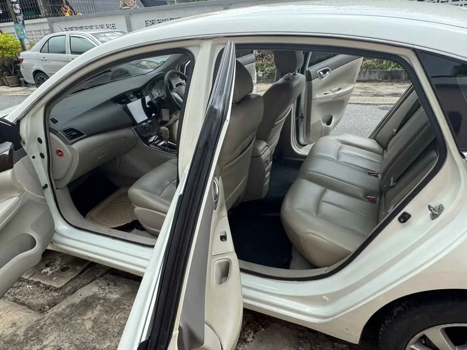 2013 Nissan Sylphy III (B17) 3