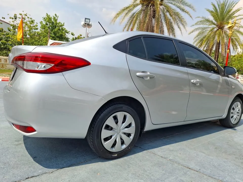 2019 Toyota Yaris ATIV III 2