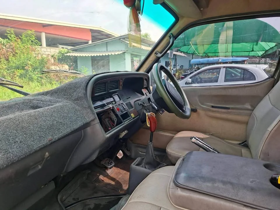 1997 Toyota Commuter IV (H100) 3