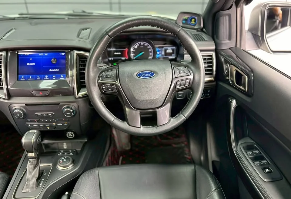 2021 Ford Everest II 2