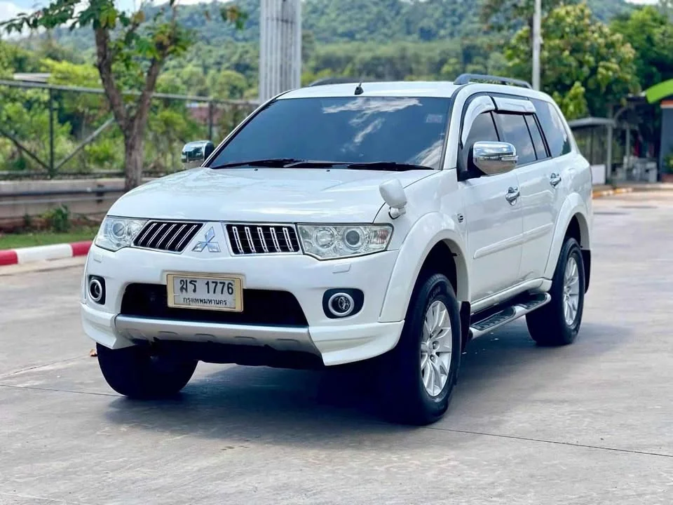 2012 Mitsubishi Pajero Sport II 3
