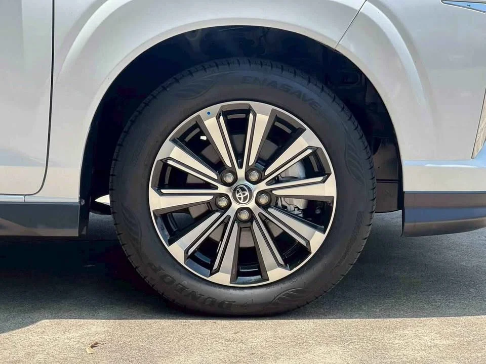 2023 Toyota Veloz III 3