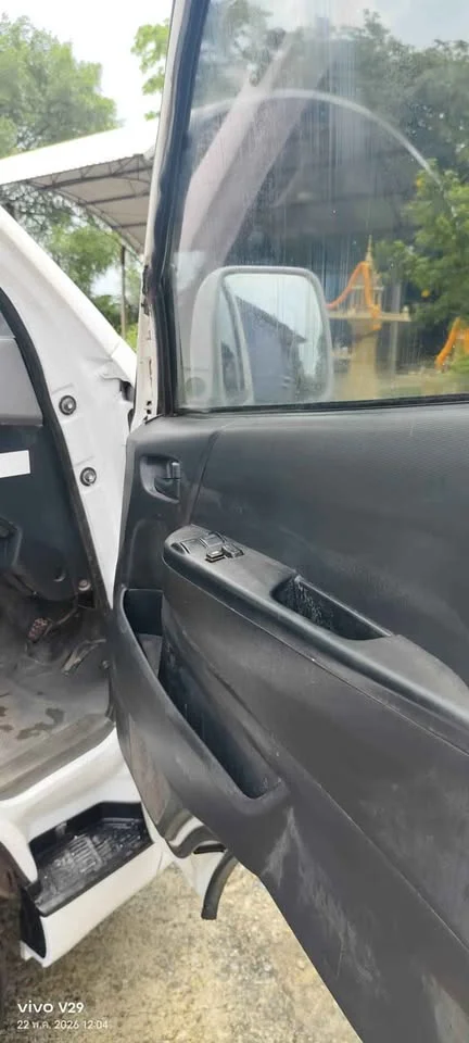 2009 Toyota HiAce V (H200) 2