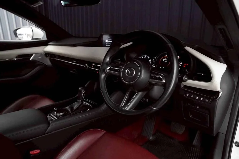 2021 Mazda 3 IV 2