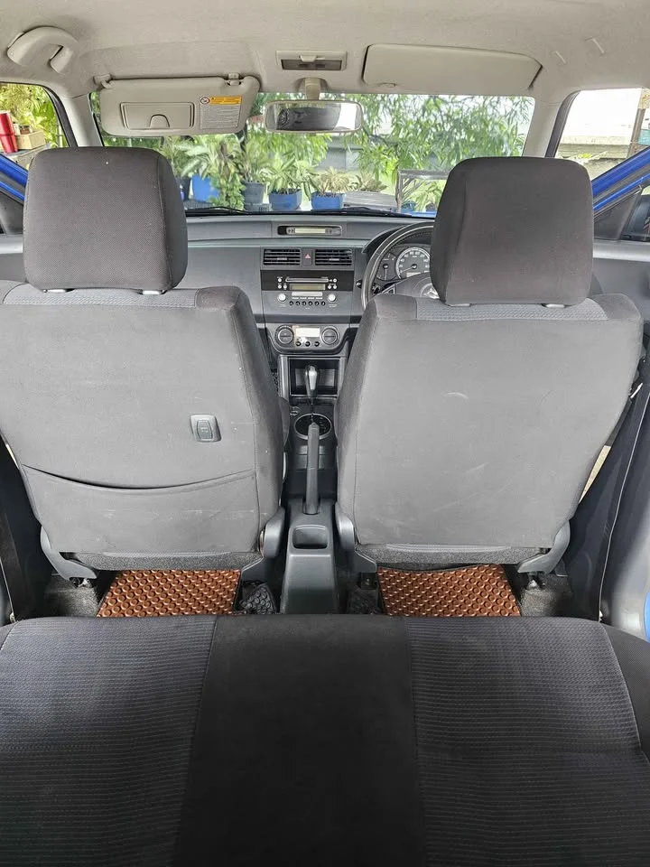 2011 Suzuki Swift I 2