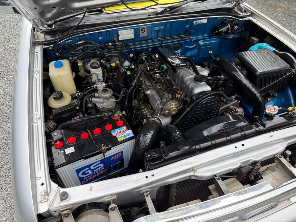 2001 Mazda 2500 Fighter V 2