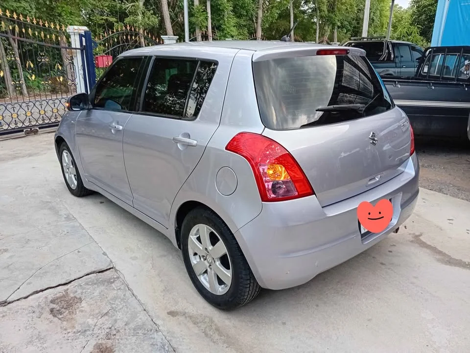 2013 Suzuki Swift I 2