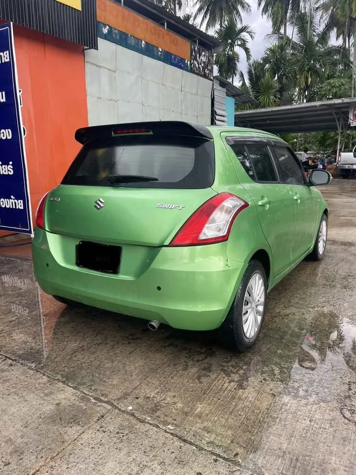 2013 Suzuki Swift II 3