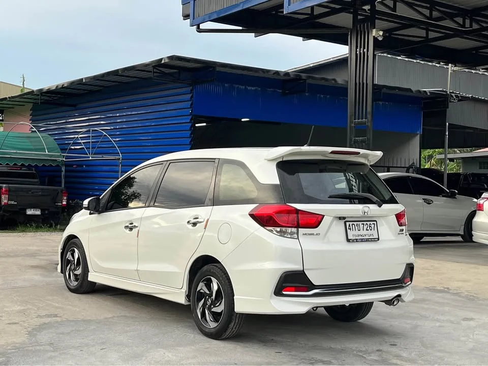 2015 Honda Mobilio II 2